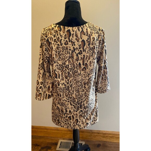 Cheetah Blouse Size ? large Top Animal Print V Neck 3/4 Bell Sleeves + Stretch - Picture 5 of 10
